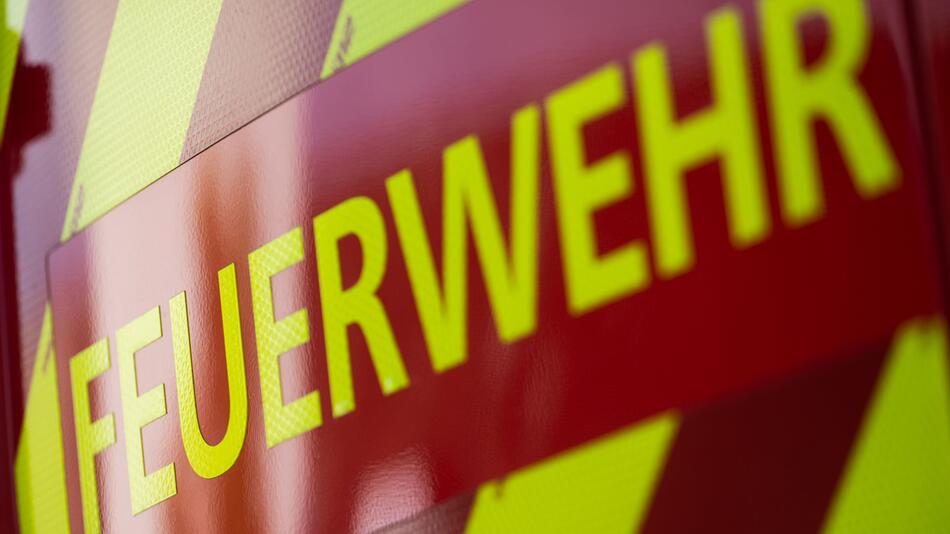 Feuerwehr Schriftzug