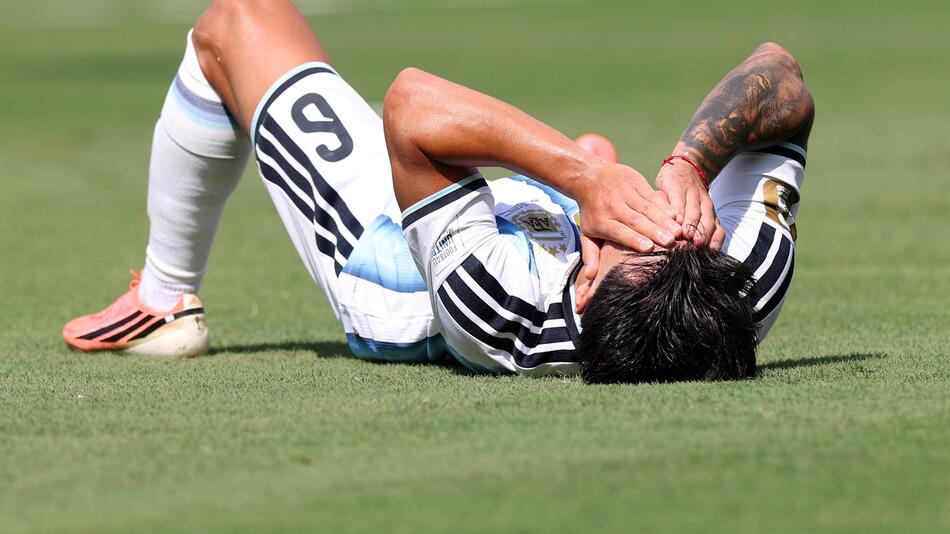 Verletzung kurz vor der Pause – Argentinien verliert Verteidiger