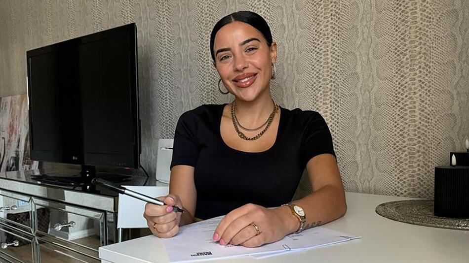 Leyla Lahouar hat für ein neues Projekt bei RTL unterschrieben.