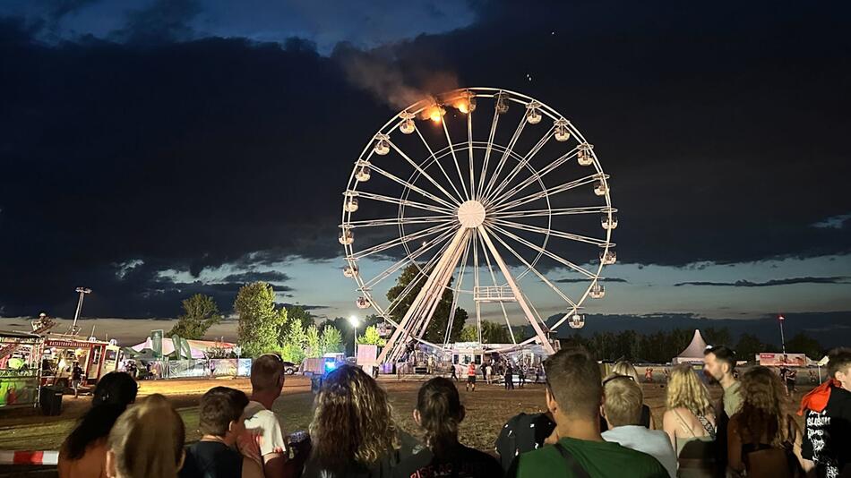 Highfield Festival - Riesenrad brennt