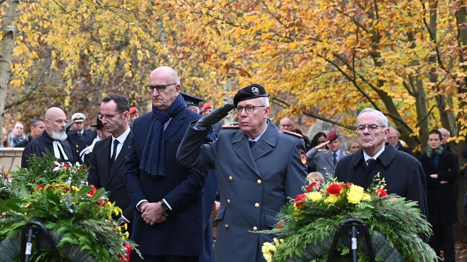 Festakt für Bundeswehr-Gedenkstätte