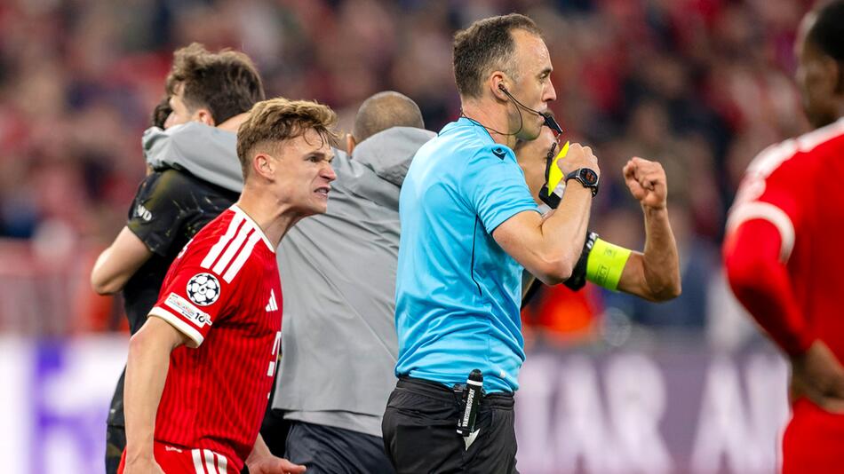 Zwei Handspiel-Situationen bringen die Bayern auf die Palme