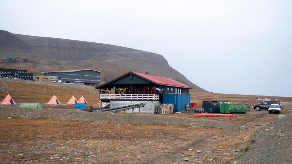 Mann auf Spitzbergen von Eisbär getötet