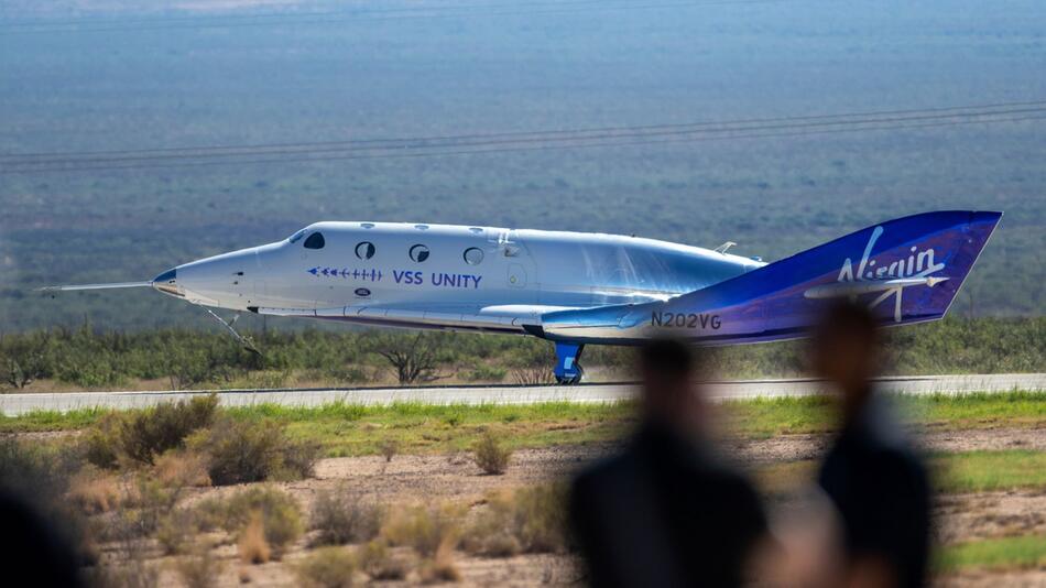 Virgin Galactic schickt erste Touristen ins All