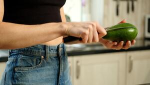 Achtung "Avocado-Hand": So solltest du die Frucht nicht schneiden