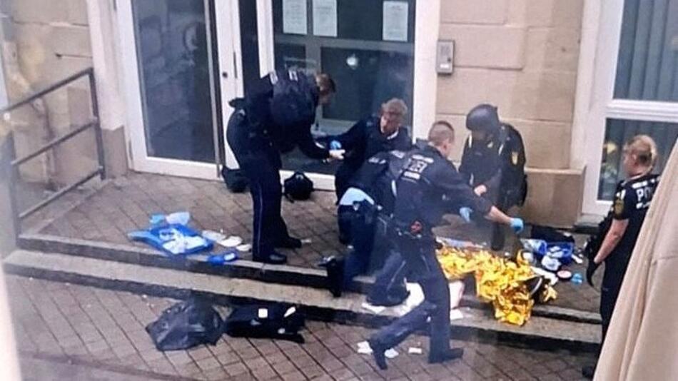 "Sind unter Schock" - Polizei erschießt 27-Jährigen am Tuttlinger Rathaus