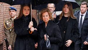 Prinzessin Leonor, Altkönigin Sofía und Infantin Sofía (v.l.) in Madrid.