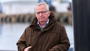 Buckelwal liegt in Wismarer Bucht