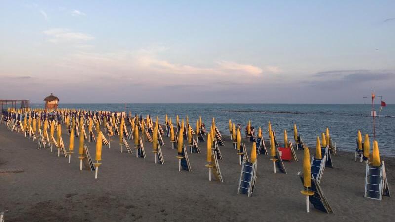 Sonnenaufgang am Strand