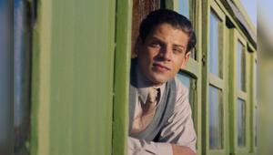 Karim Daoud Anaya verkörpert in "Palästina 36" Yousef, der zwischen Dorf und Stadt pendelt.