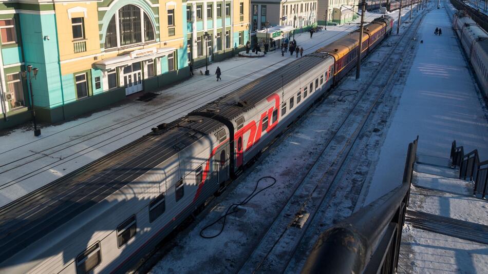 Zug der russischen Eisenbahn