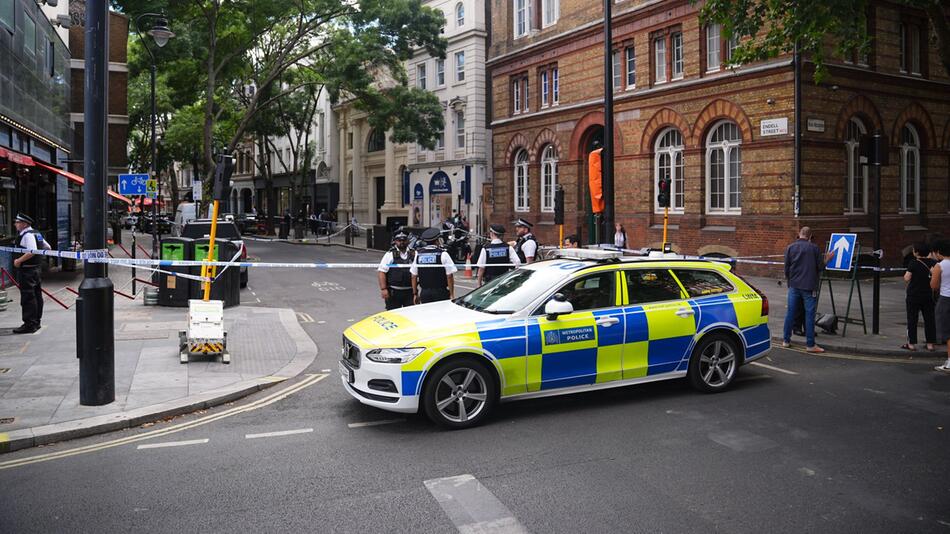 Vier Menschen im Zentrum Londons niedergestochen