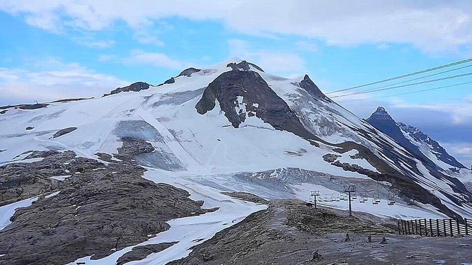 Folge der Hitzewellen: Alpengletscher schmelzen im Rekordtempo