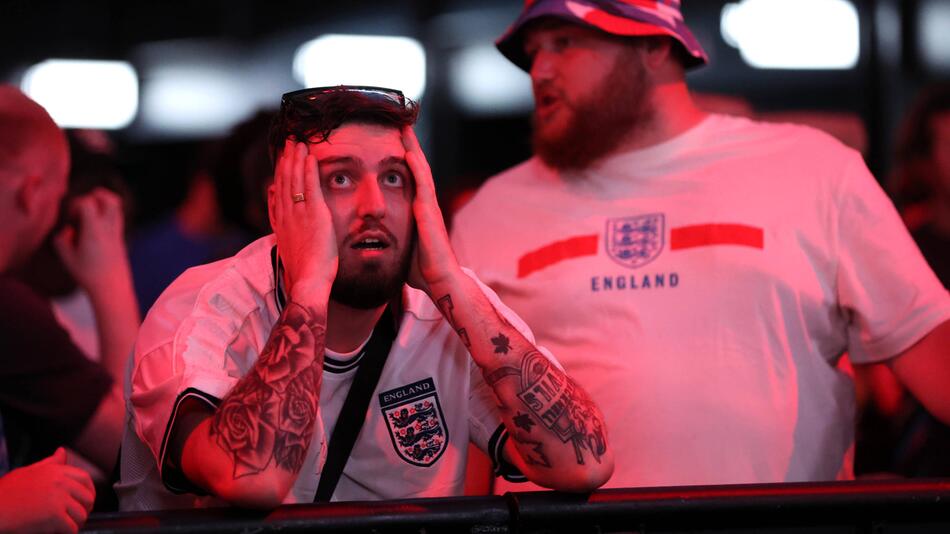 Kein seltenes Bild bei dieser Europameisterschaft: Gefrustete England-Fans.