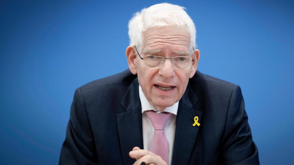 Müssen Juden Angst vor der Linken haben, Herr Schuster?
