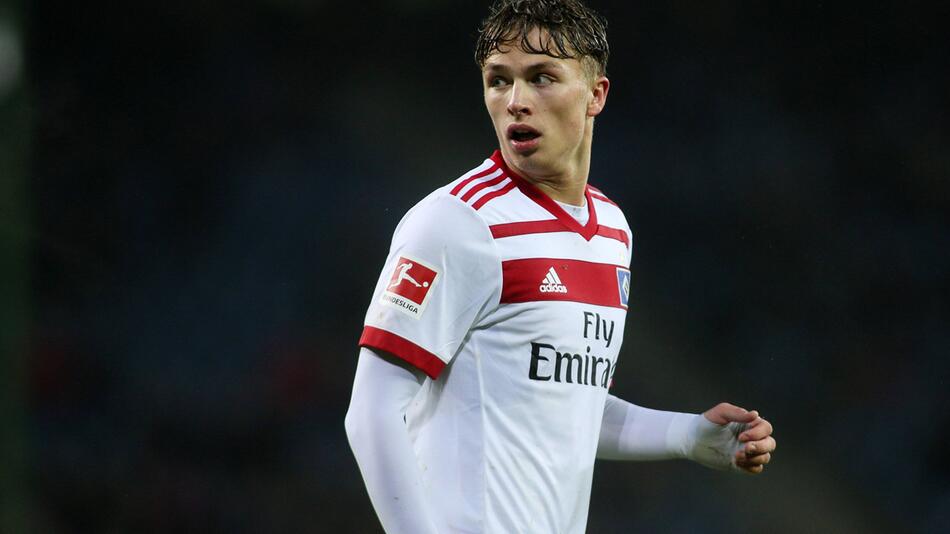 Jann-Fiete Arp, Mickael Cuisance, Amine Harit