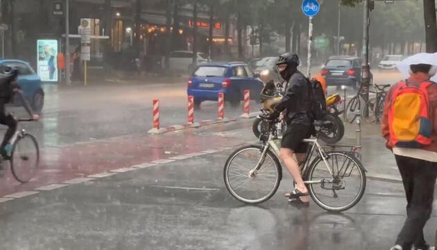 Berlin: Feuerwehr nach Unwetter vermehrt im Einsatz