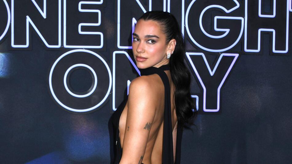 Dua Lipa töpfert, Cristiano Ronaldo geht – und Désirée Nick zieht sich aus