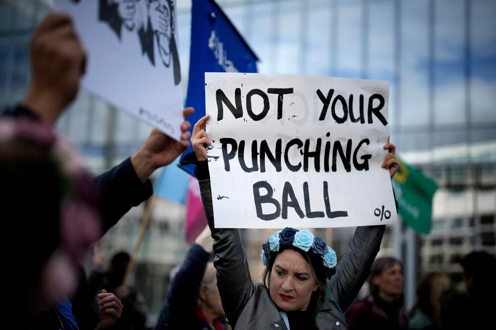 Proteste gegen sexuelle Gewalt in Paris