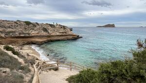Cala Escondida (Ibiza)