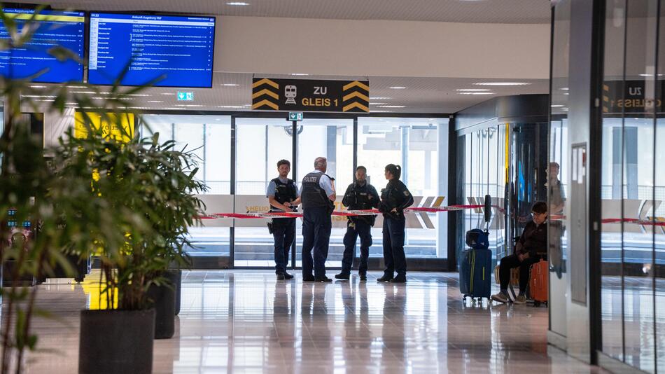 Explosion und dubioser Gegenstand in Augsburg: Bombenverdacht nicht bestätigt