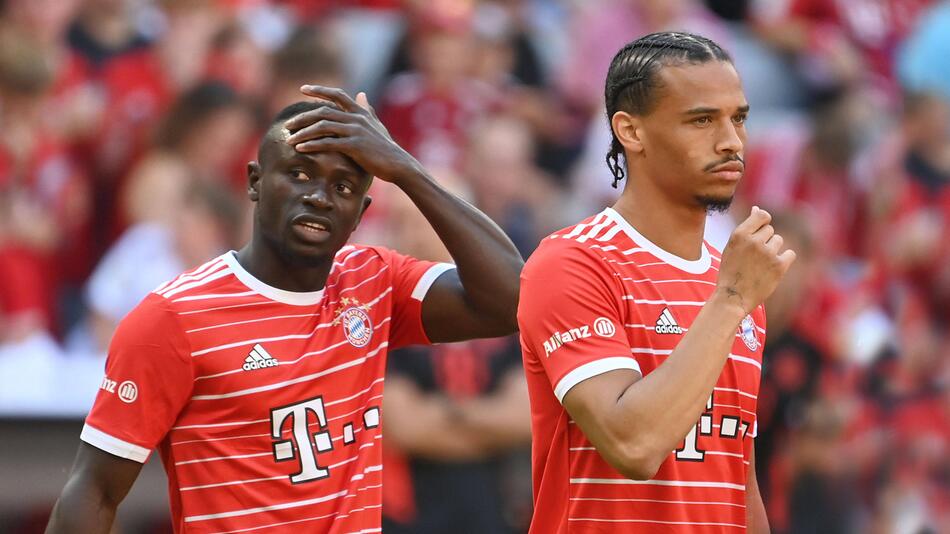 Sadio Mané (l.) und Leroy Sané (r.) waren beim FC Bayern aneinander geraten.