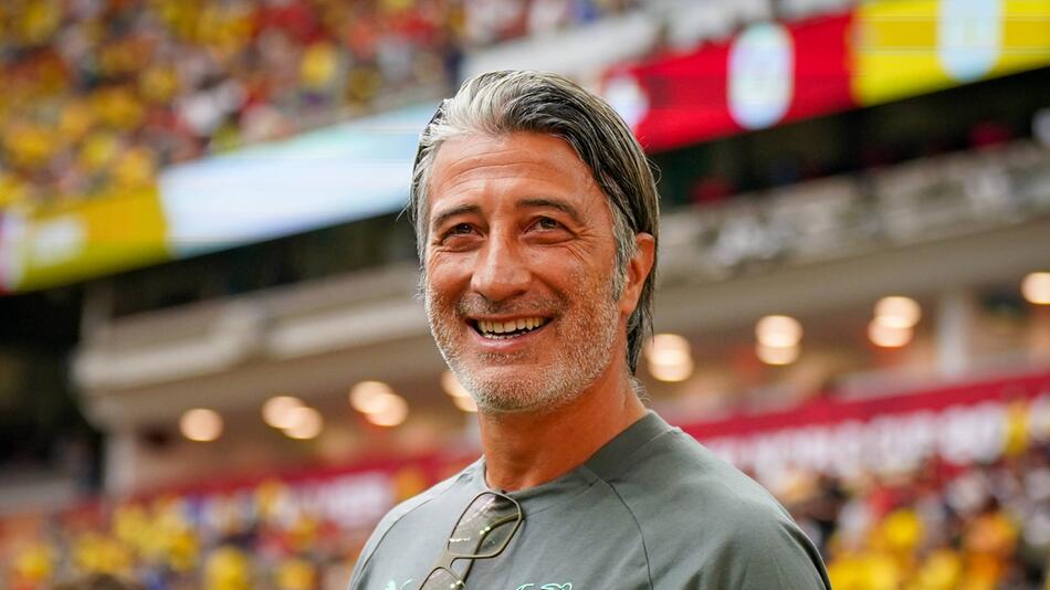 Schweiz-Trainer Yakin reagiert mit Humor auf sein neues Bösewicht-Image