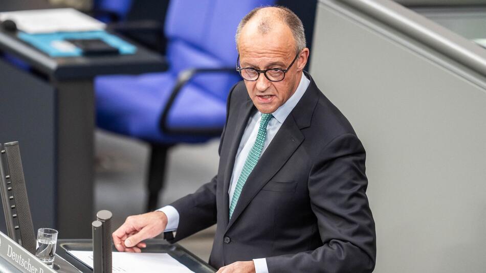 Merz wendet sich in Regierungserklärung direkt an AfD-Abgeordnete