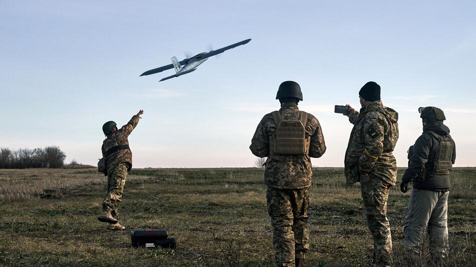 Ukraine wants to outpace Russia in drone production