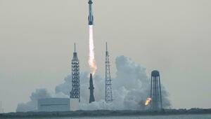 Blue Origin Rakete bringt Satelliten ins All