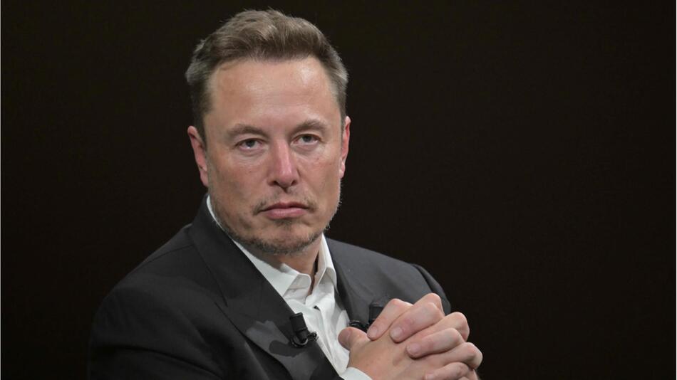 Historischer Börsengang macht Musk zum Billionär