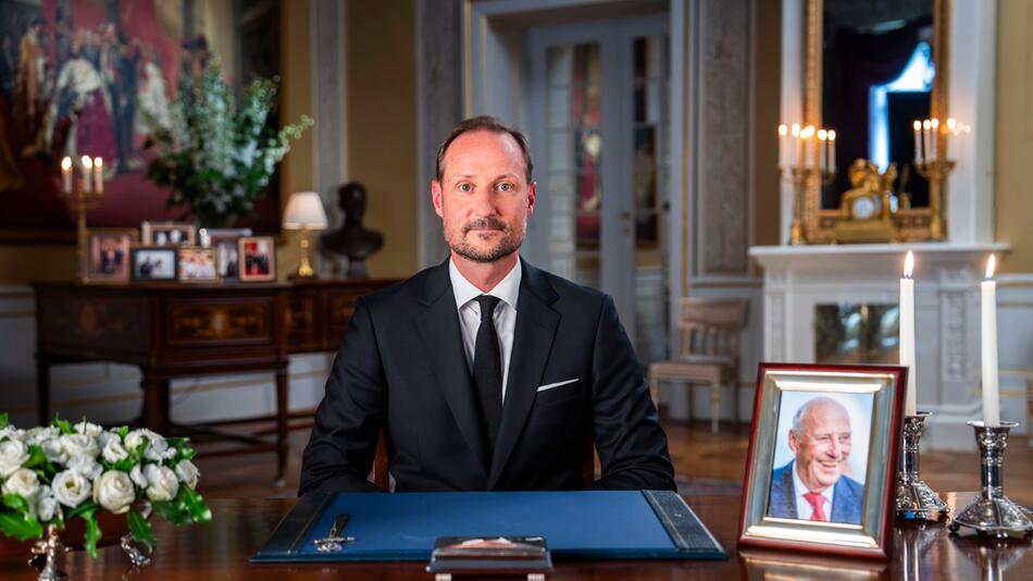 Haakon hält erste Rede als König - und wird emotional