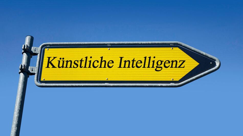 Ein Straßenschild auf dem Künstliche Intelligenz steht