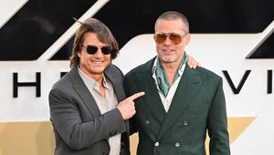 Tom Cruise und Brad Pitt gehören zu den größten Stars Hollywoods. Ein neues KI-Video zeigt sie ...