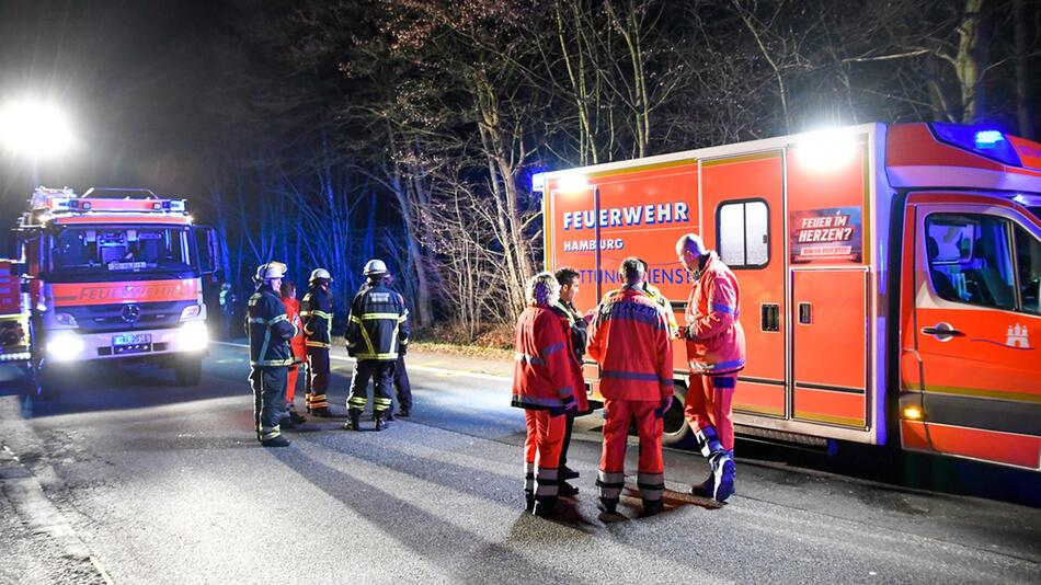 Tödlicher Unfall an Hamburger Stadtgrenze - Unfallflucht