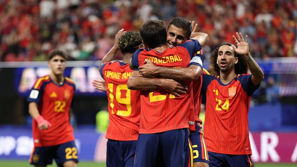 Spanien zerlegt überfordertes Saudi-Arabien