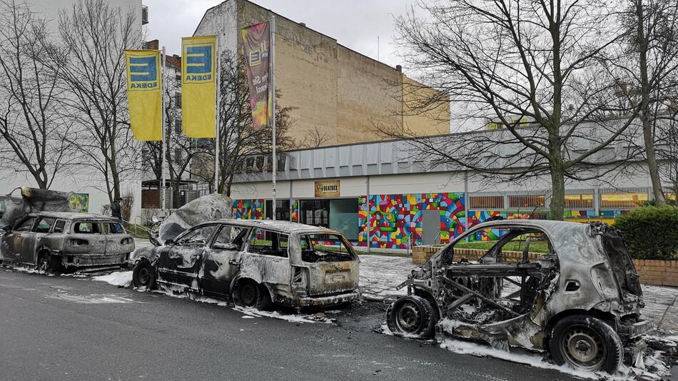 Abgebrannte Autos in Berlin Friedrichshain