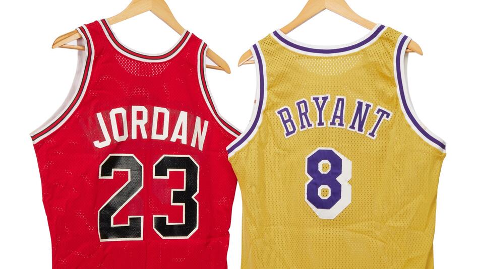 Frühe NBA-Trikots von Jordan und Bryant versteigert