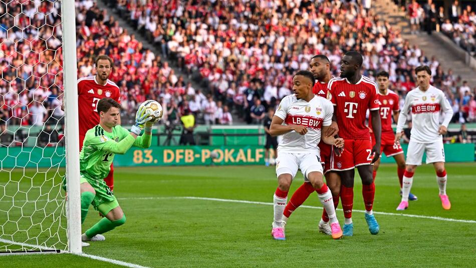 Stuttgart macht den Bayern das Leben schwer: das Pokalfinale jetzt live!