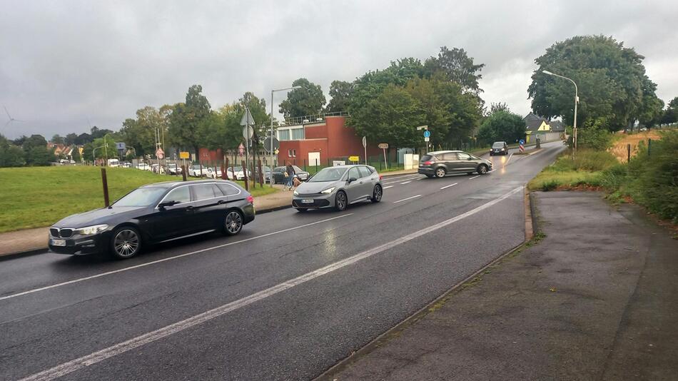 Federal Highway: Politicians Demand Traffic Light Against Traffic Jams in Rheidt-Hüchelhoven