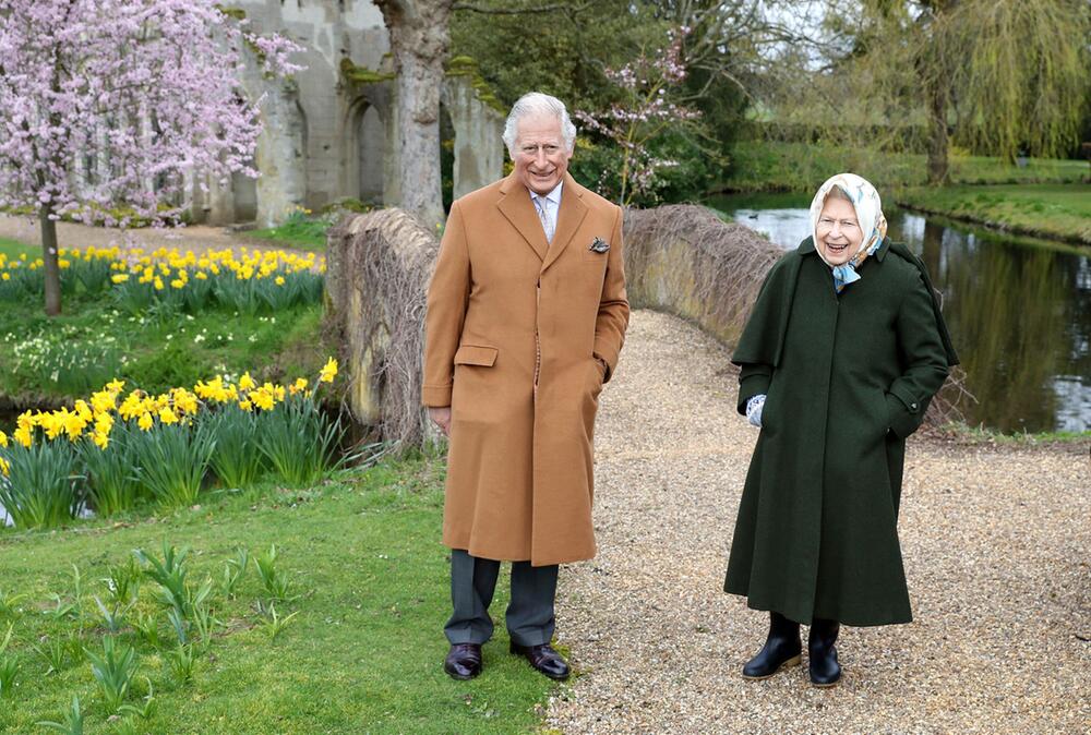 Britische Königin Elisabeth II. und Prinz Charles