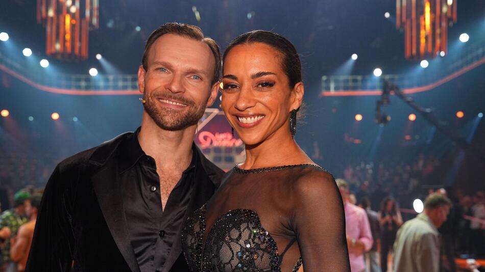 Trotz großem Jury-Lob: Favoritin fliegt bei "Let's Dance" raus
