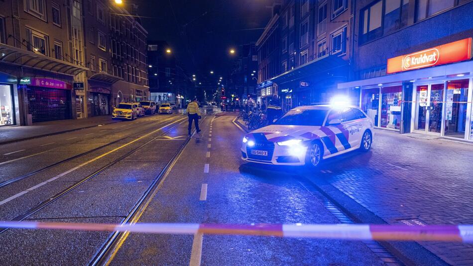 Fünf Menschen in Amsterdam niedergestochen