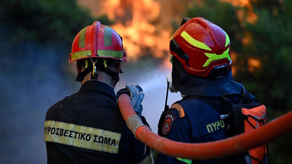 "Die Situation ist chaotisch": Großbrände bedrohen Region Athen