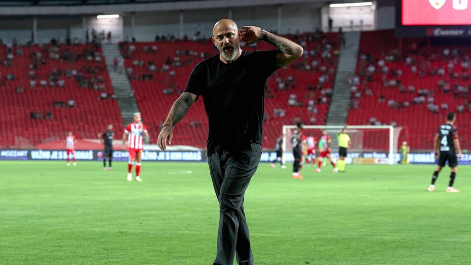 Trainer sieht Rot – noch in der Nacht schmeißt er hin