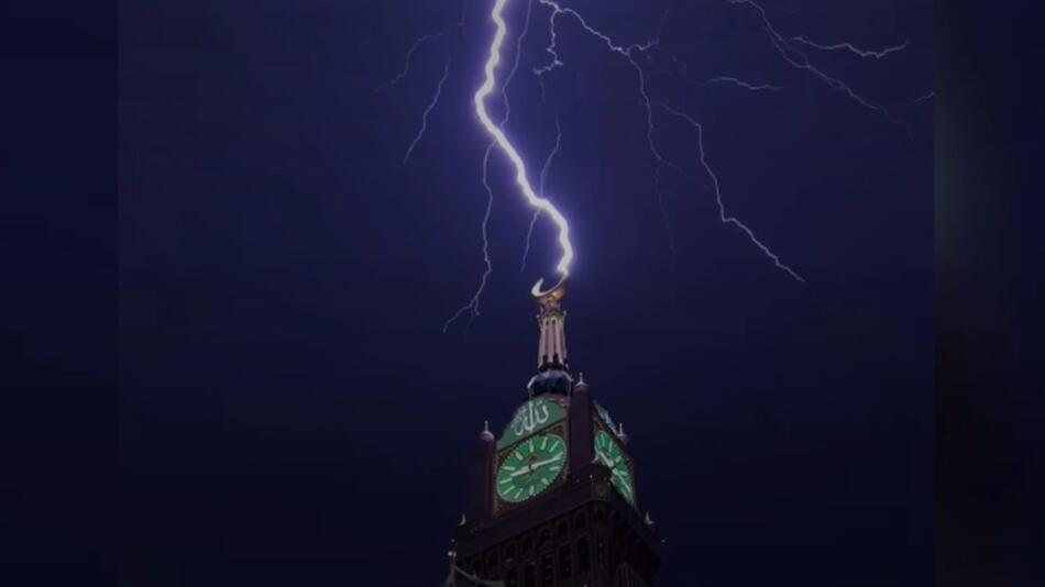 Mecca Royal Clock Tower Hotel