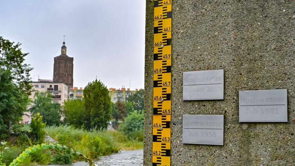 Hochwasseralarm: Neiße, Elbe und Spree über Ufer getreten