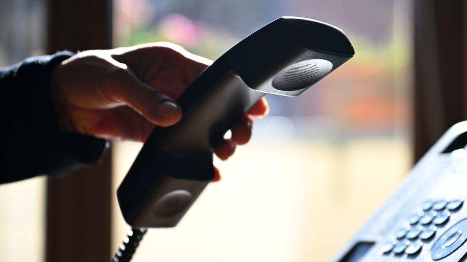 Telefonseelsorgerin: "Eine halbe Stunde kann einen großen Unterschied machen"
