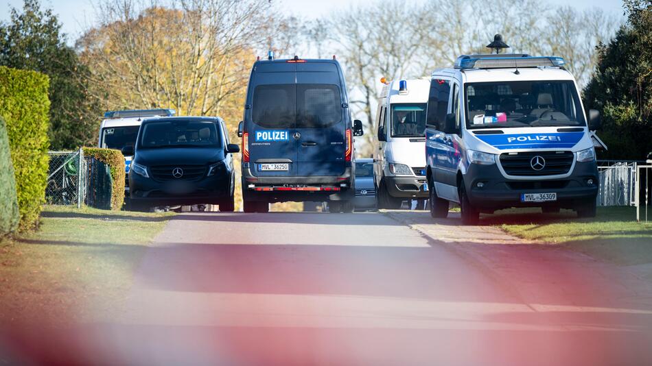"Er wurde entsorgt wie Müll": Polizistin bricht bei Aussage in Tränen aus