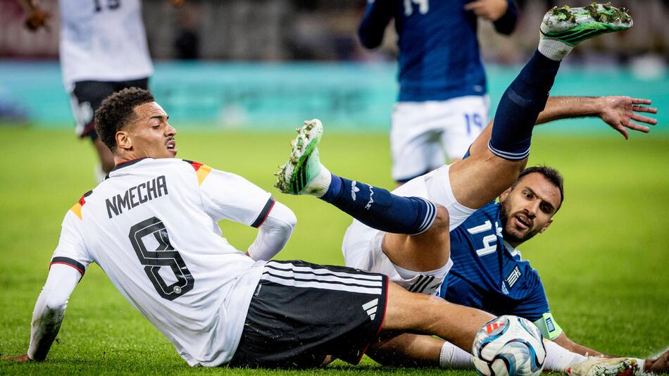 Griechenland jubelt! Kann das DFB-Team Klopps Heimdebüt noch retten?